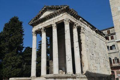 Tempel van Augustus Porec Kroatie 